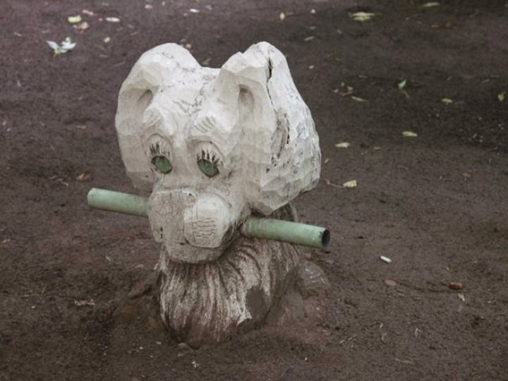 Extremely creepy Russian kids' playground (PHOTO GALLERY)