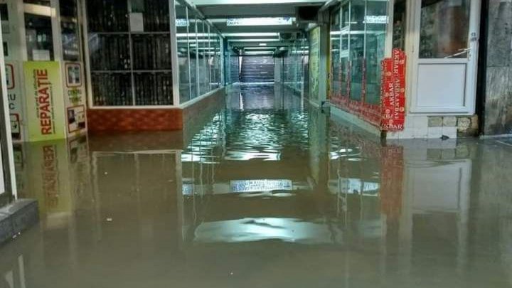 Disaster because of heavy rain: Subway from Capital was flooded (VIDEO)