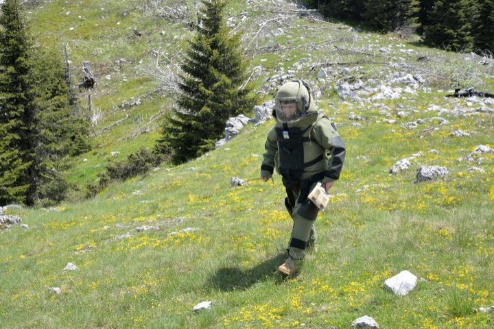 KFOR-10 sappers and foot soldiers successfully finished their activity in Kosovo