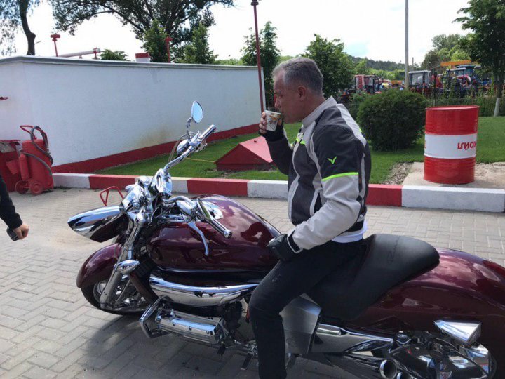 Vlad Plahotniuc, like you never seen him before! Where he was heading to