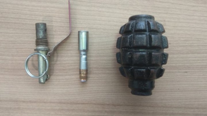 Uzbek and Ukrainian citizen searched for illegal attempt of crossing the state borders with ammo and a grenade (PHOTO)