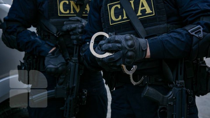 Two detained after raids at Education Youth Sports Directorates in Chisinau 