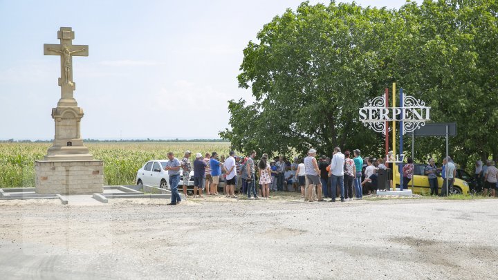 Anenii Noi locals rallied for bad roads linking Teliţa Nouă and Puhăceni (photo report)