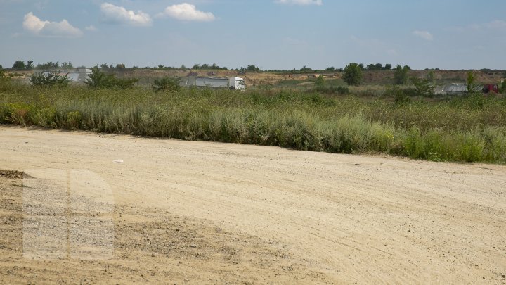 Anenii Noi locals rallied for bad roads linking Teliţa Nouă and Puhăceni (photo report)