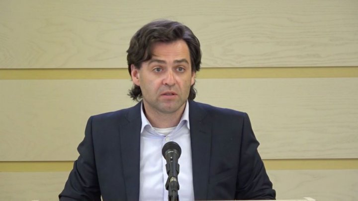 After being criticized by his ACUM Block colleagues, Nicu Popescu got praidsed by Socialists