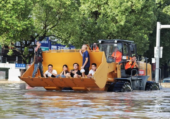 Deadly Typhoon Lekima kills dozens in China