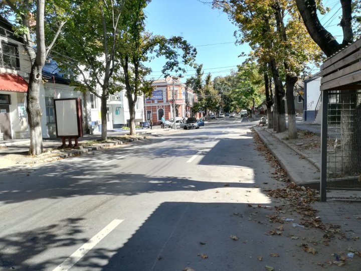 Two cars hit violently at Chisinau center (photo)