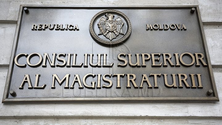 The magistrates who requested the incorporation of the CSM members are complaining of pressures from them