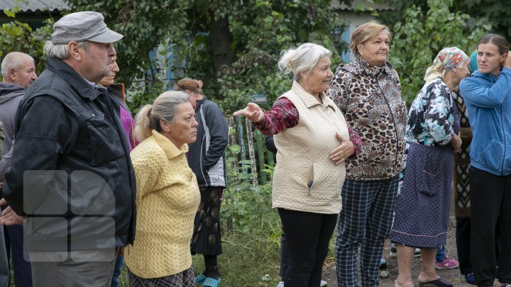 Locals of Grigorăuca blocked traffic as a sign of protest (photo report)