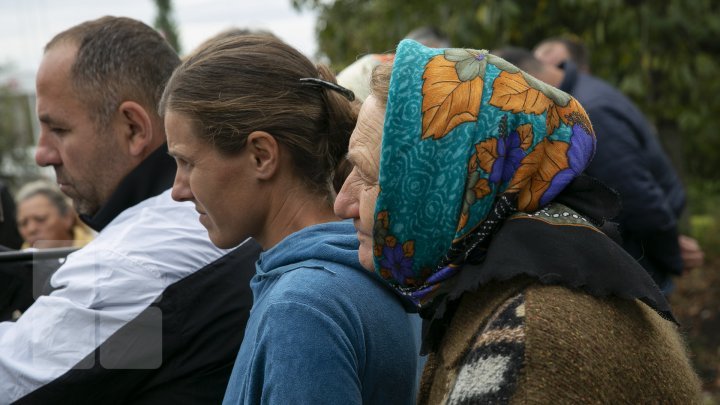 Locals of Grigorăuca blocked traffic as a sign of protest (photo report)