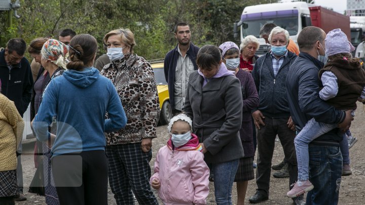 Locals of Grigorăuca blocked traffic as a sign of protest (photo report)