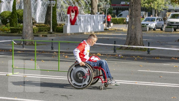 International Marathon kicked off with over 20,000 runners in Chisinau (photo report)