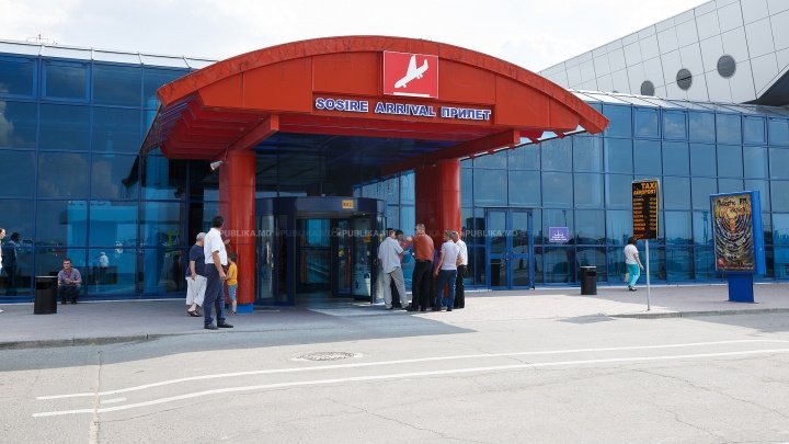 How does Chisinau International Airport look like since it was leased? 