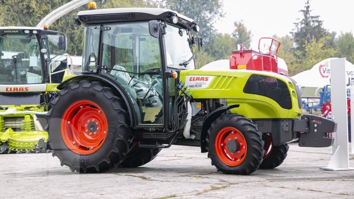 Check what's available at Farmer and Moldagrotech exhibitions in Chisinau (photo report)