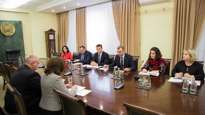 PM Ion Chicu discussed road and energy infrastructure investment projects with Head of EBRD office in Moldova