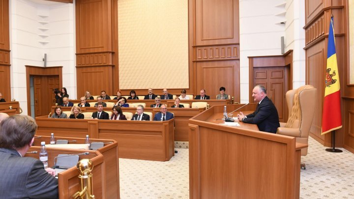 Moldova's political situation and governing alliance's outlook noted by President Dodon in meeting with accredited Ambassadors 