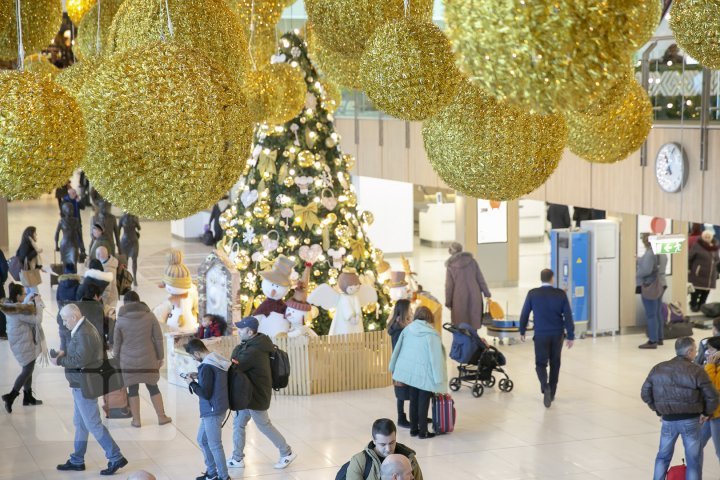 Christmas is in full swing at Chisinau International Airport 