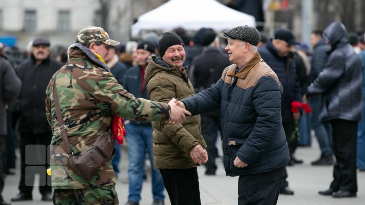 First day of spring marked with protests, commemoration, violence and blocked traffic (photo report) 