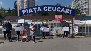 Another anti-lockdown protest took place at Poșta Veche market 