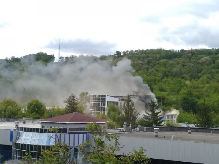 Blaze broke out near Sorting Center at Moldexpo (drone video/photo)