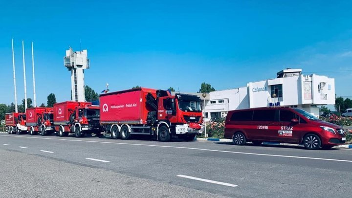 A convoy of trucks with humanitarian aid from Poland arrives in Moldova 