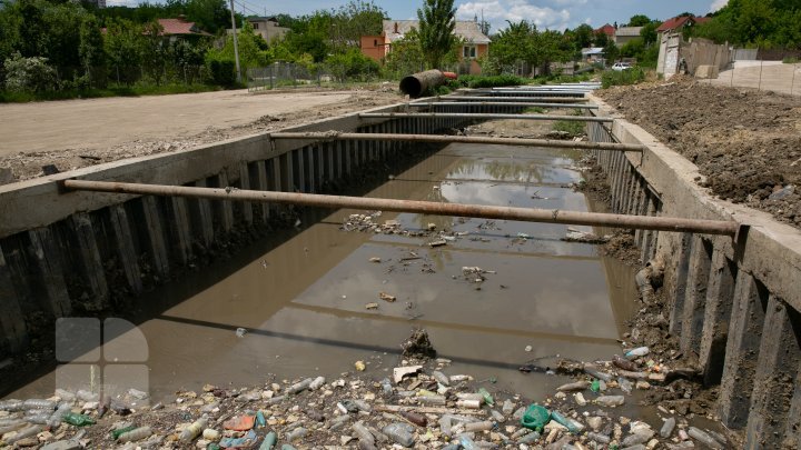 See how trash suffocating Chisinau (photo report)