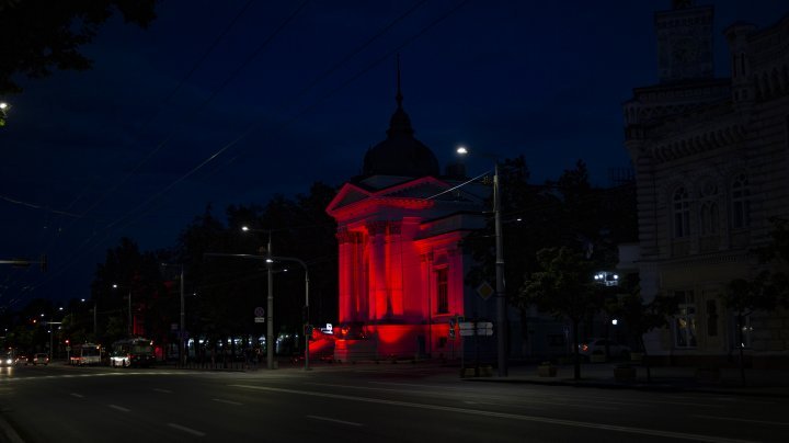 Chisinau night lights (photo reports)