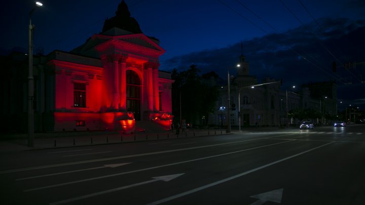 Chisinau night lights (photo reports)