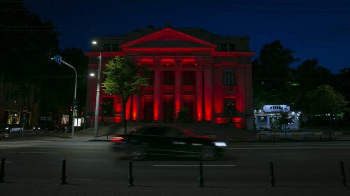 Chisinau night lights (photo reports)