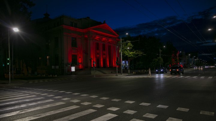Chisinau night lights (photo reports)