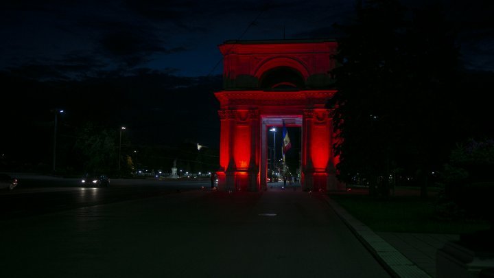 Chisinau night lights (photo reports)