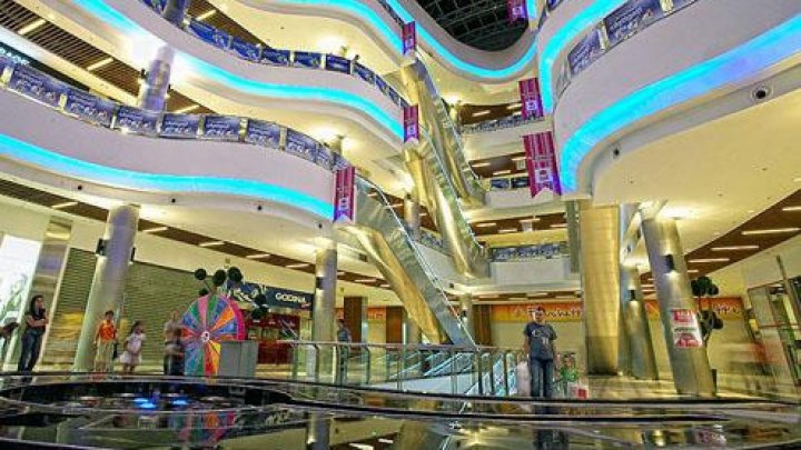 Shopping centers in Moldova reopen. Check their daily schedule 