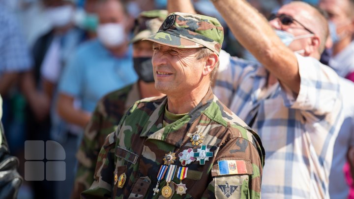 Transnistria war veterans rallied in front of Parliament with demands (photo report)