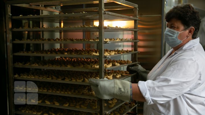 How a 20-year-old Moldovan student sets up bakery business in Causeni (photo report)