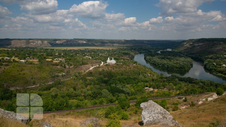 Fairytale landscapes in the northernmost part of Moldova. Naslancea, in August (FOTOREPORT)