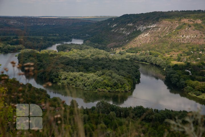 Fairytale landscapes in the northernmost part of Moldova. Naslancea, in August (FOTOREPORT)