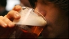 Fiscul intenţionează să introducă o taxă unică pentru băuturile alcoolice, frizerii şi transport