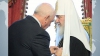 Smirnov l-a decorat pe Patriarhul Moscovei şi Întregii Rusii, Kiril