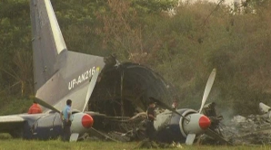 Trei oameni au murit şi alţi trei au fost răniţi, după ce un avion Antonov s-a prăbuşit în Filipine