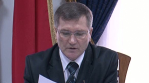 Fostul judecător, Dorin Popovici, contestă decizia CSM, privind demiterea sa pentru că a judecat şi condamnat tineri în comisariatele de poliţie