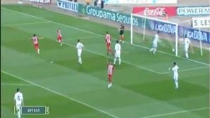 Real Madrid s-a apropiat la trei puncte de lidera campionatului, FC Barcelona