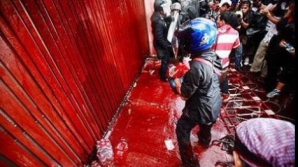 Trei jurnaliști străini au fost răniți în timpul protestelor din Bangkok