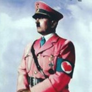 Străzile din Palermo sunt împânzite de postere cu fostul lider nazist, Adolf Hitler, îmbrăcat în roz 