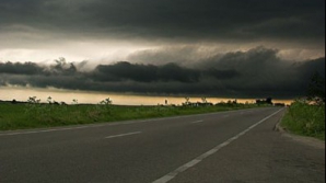 Furtunile din Marea Caraibelor se pot extinde şi se pot transforma în fenomene tropicale violente 