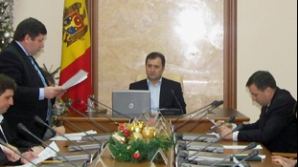 Astăzi, Guvernul va examina proiectul privind modificarea Constituţiei, propus de PCRM 