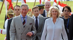 Prinţul Charles şi Camilla trăiesc separat după doar cinci ani de căsătorie 