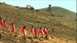 Specialiştii chilieni au început lucrările de  forare a unei galerii, pentru a salva minerii