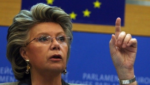 Franţa riscă să fie acţionată în judecată pentru politica de expulzare a romilor