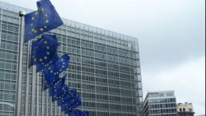 Comisia Europeană a renunţat la sancţiuni împotriva Franţei