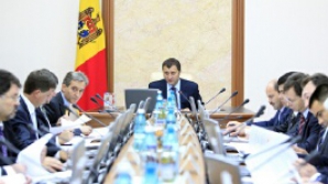 Dacă cei 4 miniştri PL sunt retraşi de pe lista electorală, activitatea Guvernului se deblochează